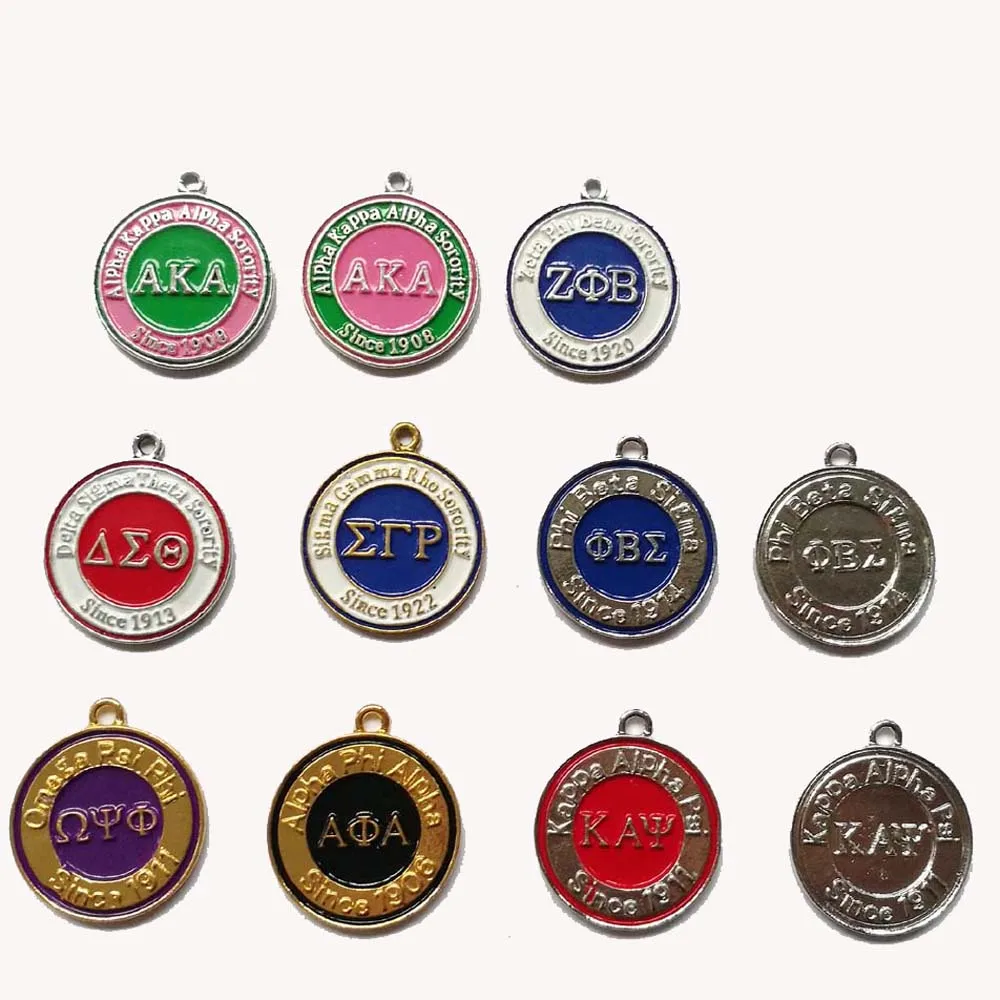 Фотофон с круглыми подвесками | Украшения и аксессуары