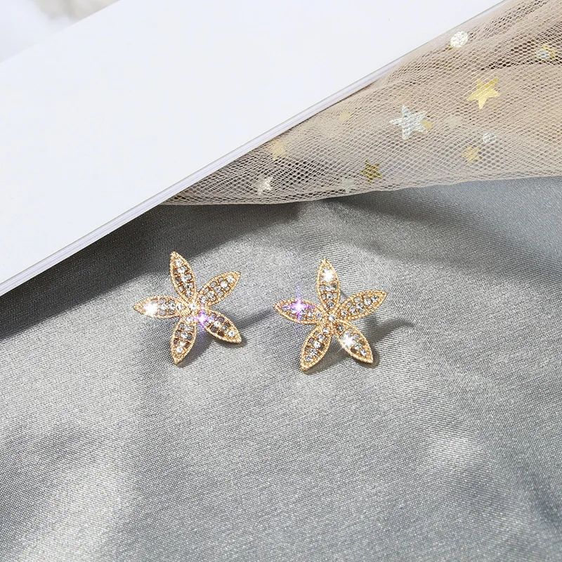 

Five-Pointed Star Earrings Female Korean Temperament Earrings Simple And Small Earrings Ins Cold Wind Earrings Jewelry Gifts