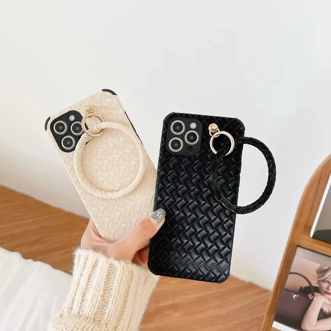 

Fashionable, lightweight and lovely white black dustproof phone case with bracelet for iPhone7(8)Plus/X/XS/Max/XR/11(12)Pro/Max
