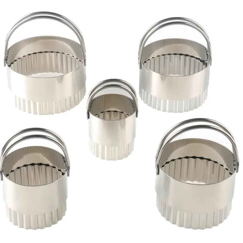 

Stainless Steel Cookie Molds Set Of 5 With Handle, Wave Pattern Biscuit Cutter Set, Round Shape Cake Baking Circle Mould