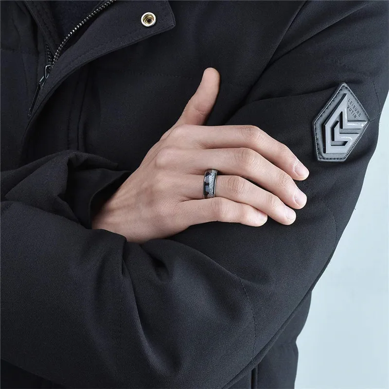 Мужское кольцо со стрелками из дерева 8 мм | Украшения и аксессуары