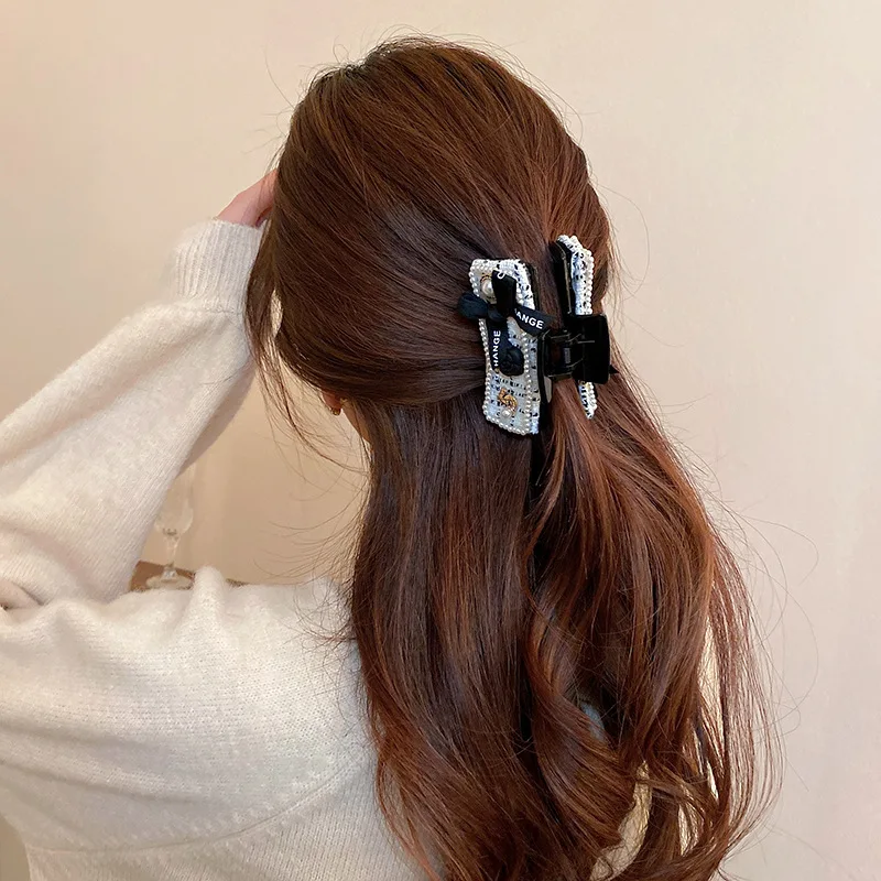 Набор французских духов Шпилька для волос с жемчужным шнеком и бантом