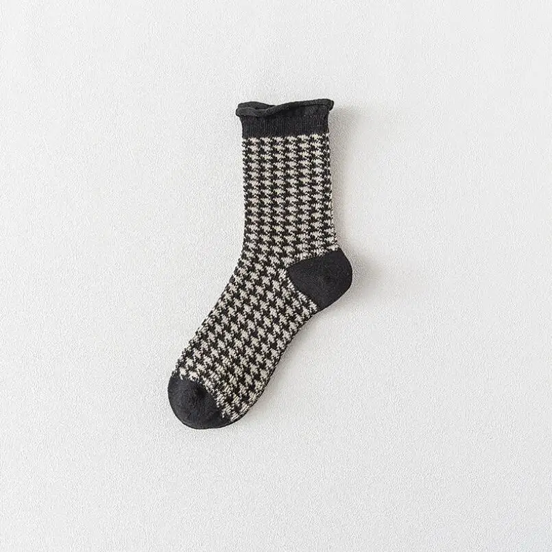 Students Checked Crew Sock Ladies Plaid Thick Winter Socks Girls Cotton Socks Woman Houndstooth Ankle Socks with Wrinkled Cuff