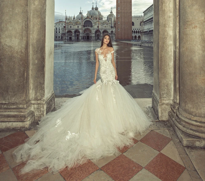 

Fantastic New Mermaid 2021 V-neck Cap Sleeve Court Train Appliques Lace Tulle Wedding Gowns Robe de mariee Vestidos boda