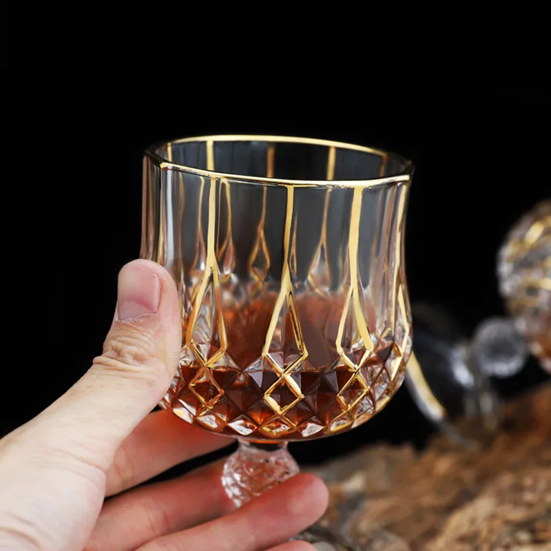 

Manufacturers Direct Selling Czech Crystal Glass Gold Foil Wine Glass yang jiu bei Whisky XO Wine Bottle Wine Set