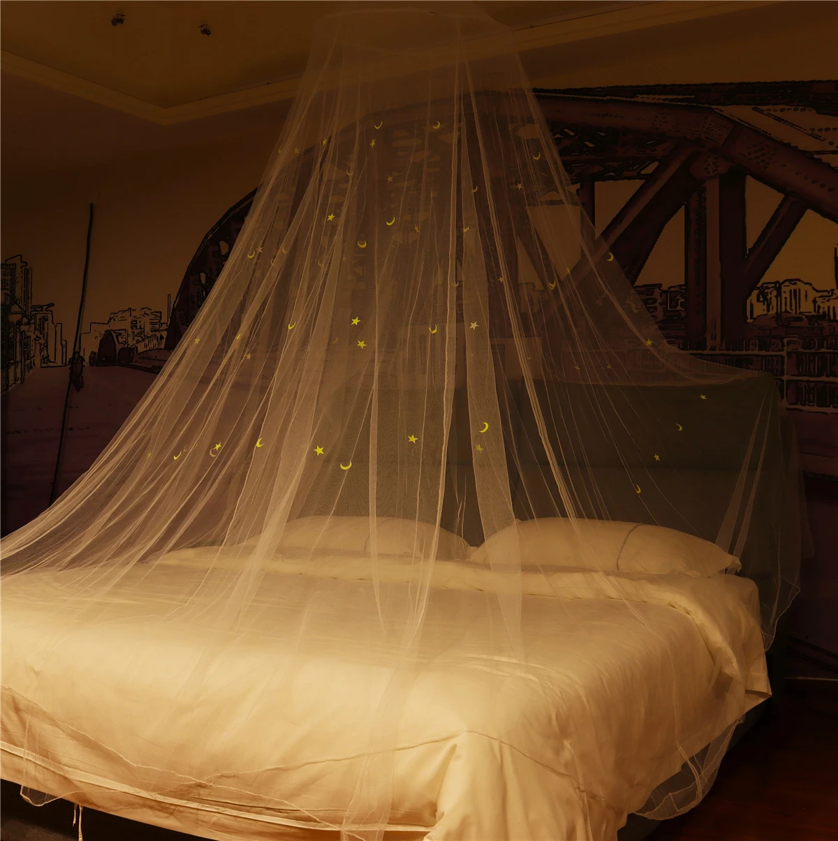 Балдахин кровати с люминесцентными звездами светящимися в темноте для младенцев