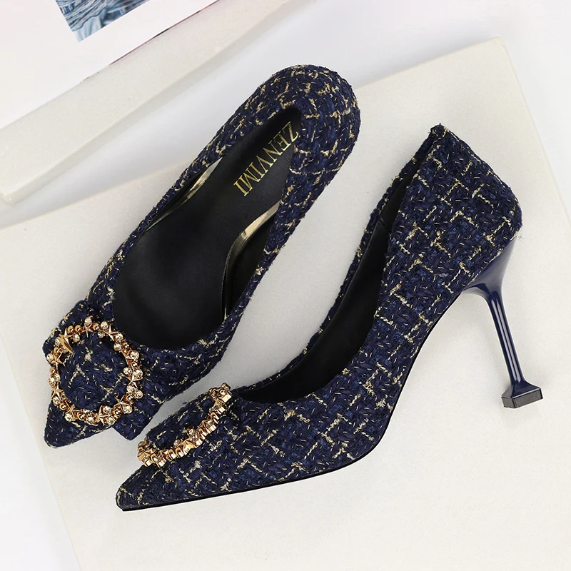 Женские дизайнерские туфли на высоком каблуке с пряжкой привлекательные
