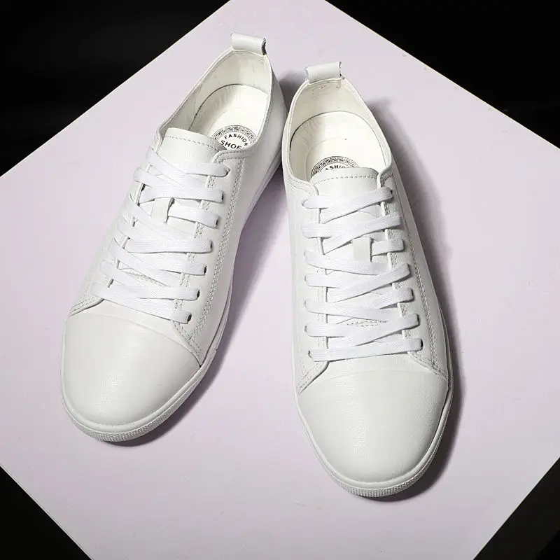 

Small White Shoes Fashion Men Leather Sneakers Breathable Casual Shoes Men Korean All-match British Style Hollow Out Men Shoes