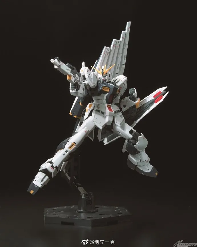 Bandai Gundam RG 1/144 RX-93 NU V собрать модель Наборы фигурки Детские игрушки