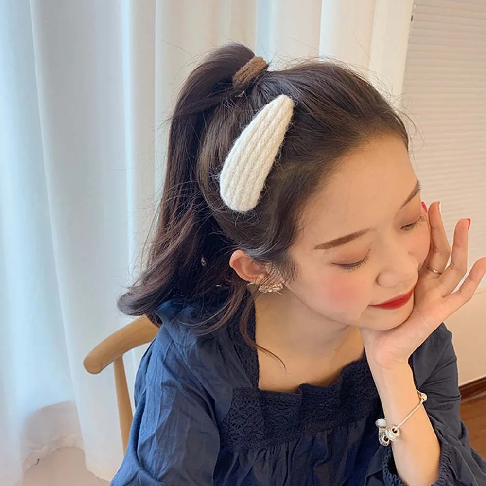 Заколка для волос шерстяная осенне зимняя| |