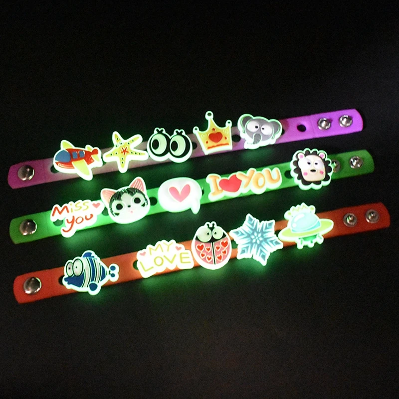1 Pcs Luminous Croc Charms Accessories Fashion Soft PVC Shoe Buckle Fluorescent Shoes Accesories Kids Cartoon Charms Design