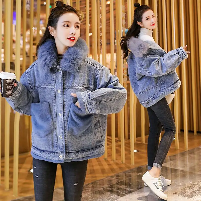 

Thick Plush Denim Jacket Female Big Faux Fur Collar Jeans Coat Student Cotton Padded Parka Women's Bomber Jacket