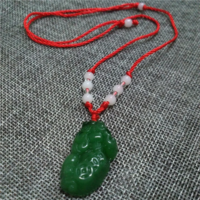 

2020 Women Lucky Charm Necklace Classic White Green Necklace Buddha Round Pendant Torque Adjustable Red Rope Chain Jewelry