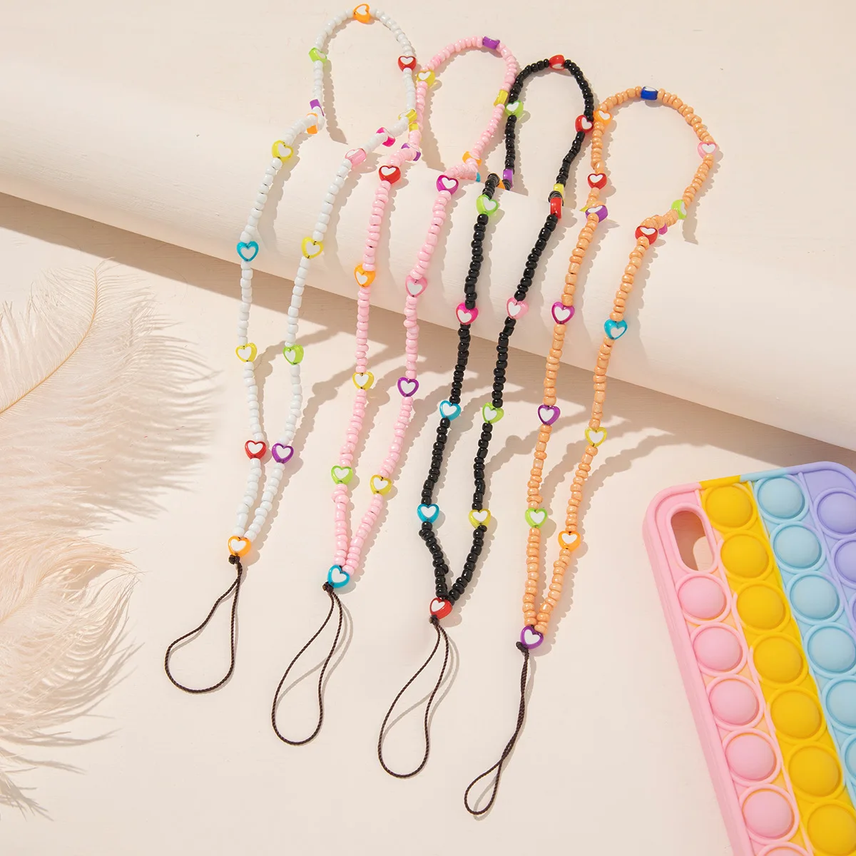 

Fashion Trend Bohemian Multi-Color String Rice Round Bead Mix And Match Color Love Heart-Shaped Mobile Phone Chain Women Jewelry