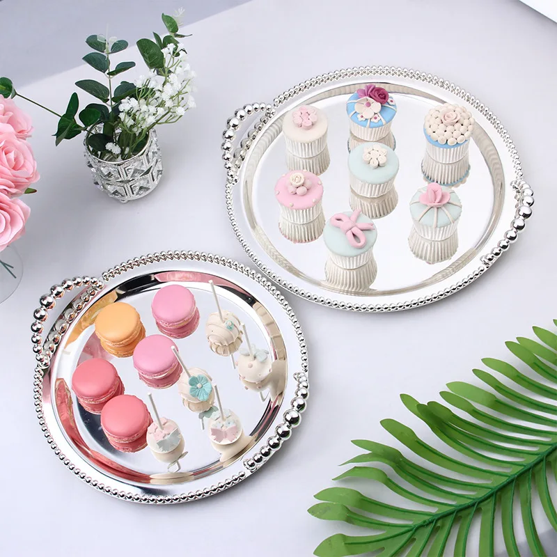 

Kitchen,Dining & Bar