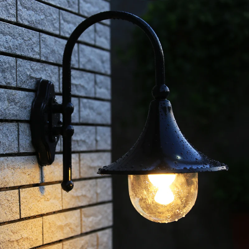 Наружная настенная лампа Водонепроницаемая для внутреннего двора Европейский