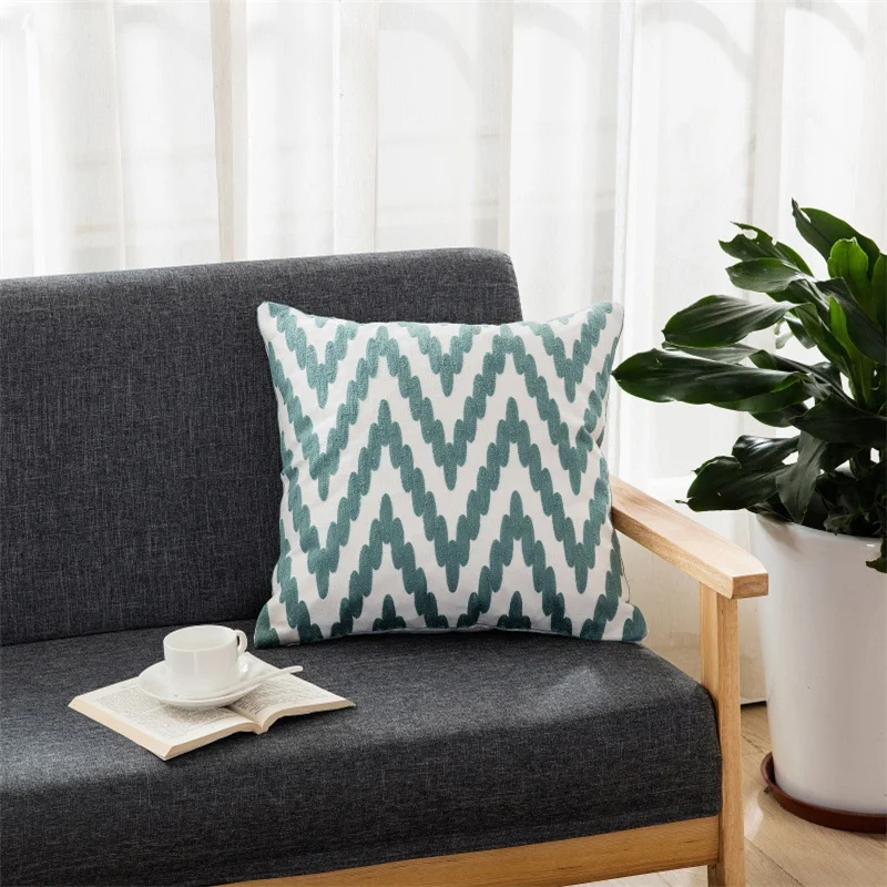 Зеленая вышивка романтическая декоративная подушка в скандинавском стиле очень