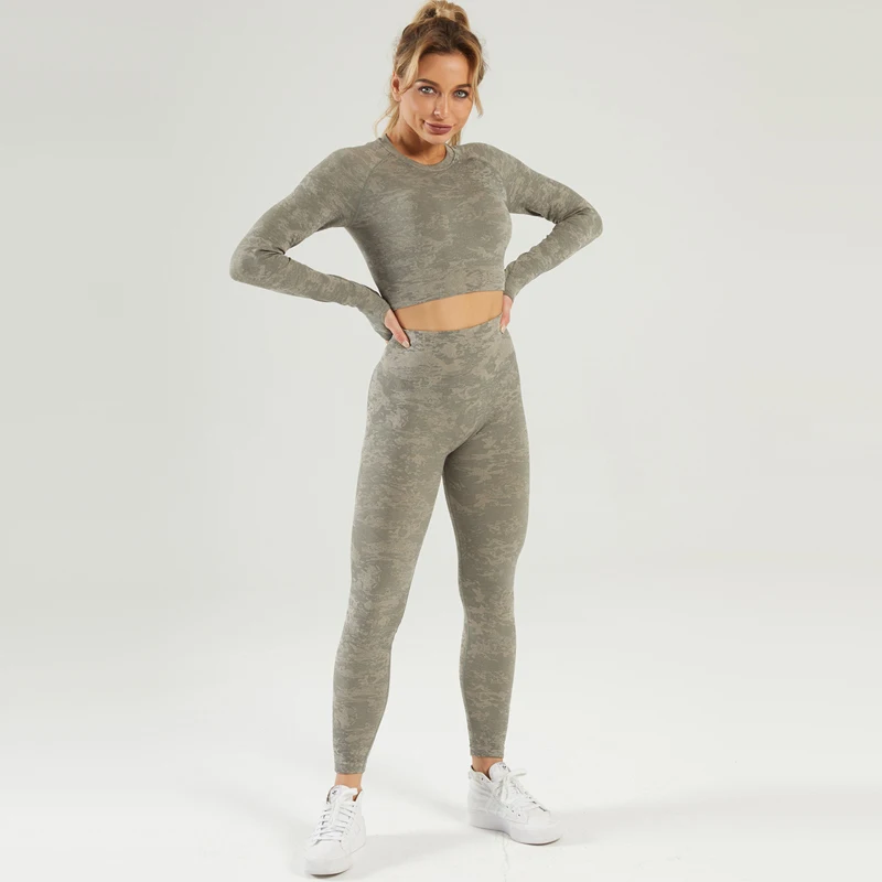 

Seamless Yoga Set Sports Suits Workout Clothes Three-piece Set Sports Bra Long Sleeve Crop Top Yoag Pants Women Gym Clthing