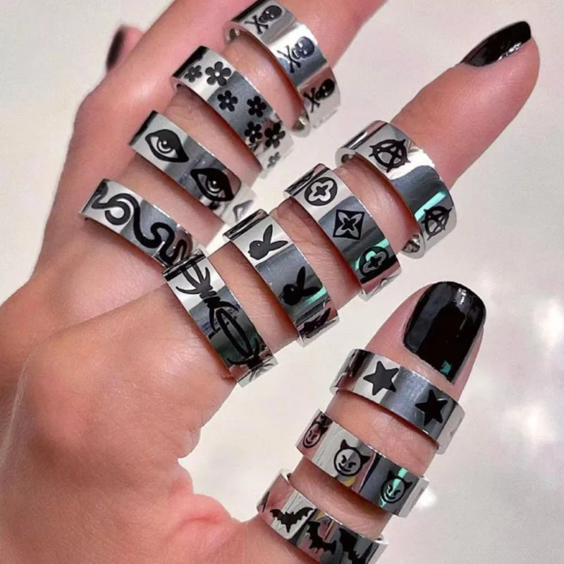 

Fashion Hip Hop Cross Snake Eyes Rings for Women Vintage Punk Skull Star Stainless Steel Finger Rings Men Gothic Party Jewelry