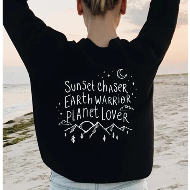 

Женская толстовка с принтом заката, воина, земли, планеты, влюбленных, с надписью, горы на спине, черная, Осенний джемпер в стиле 90-х