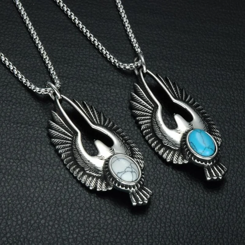 Ожерелье с подвеской в виде крыла орла Инкрустированного грубым камнем |