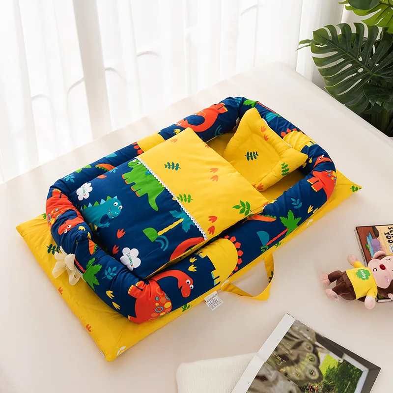 Cute Cartoon Printed Portable Baby Crib Outdoor Travel Newborn Bed Removable And Washable Bed Isolation Foldable Baby Crib LB647