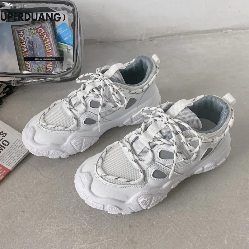 Весенние женские кроссовки на платформе Модные смешанных цветов шнуровке