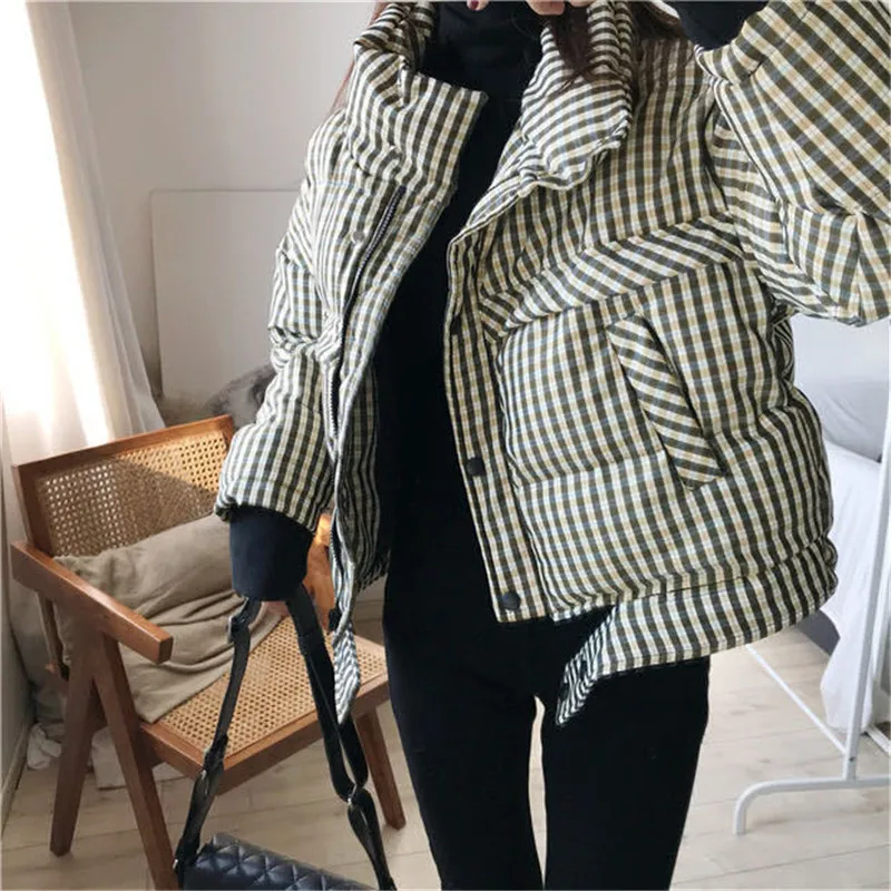 

2020 Winter New Down jacket Women white duck down plaid down Coat Short Parka Loose thick Female Outerwear M44