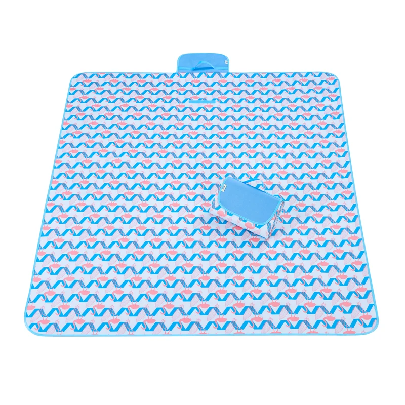 

145*180cm(57*71In) Waterproof Picnic mat with Portable design which easy to carry or stored