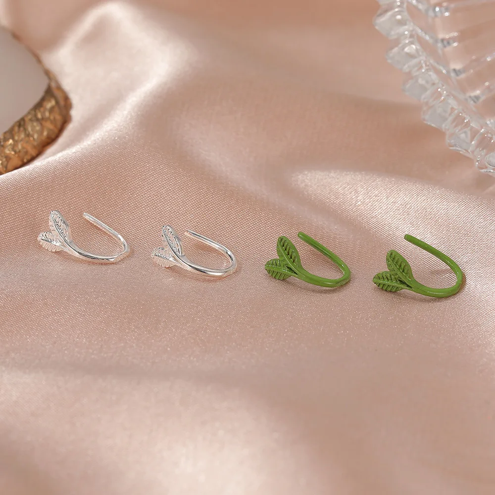 Korean Style Fresh Leaf Earrings Beautiful Bud Ear Clip Fake Perforated Earrings Women's Girl Gift Jewelry Hooping Ear Cuff