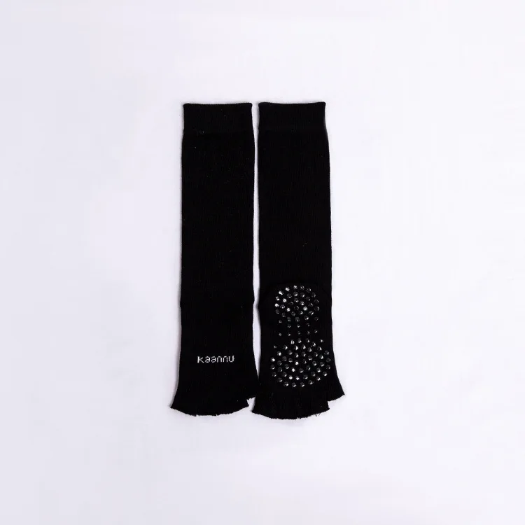 

Autumn Cotton Women Breathable Non-Slip Mid Tube Leak Toe Yoga Socks High Quality Pilates Knee Socks for Dancing Gym Fitness