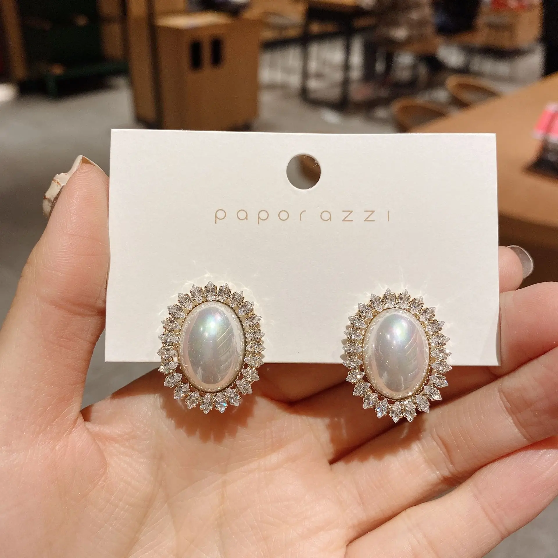 

Zircon Pearl Earrings Socialite Wedding Dinner Earrings for Women European and American Temperament Studs