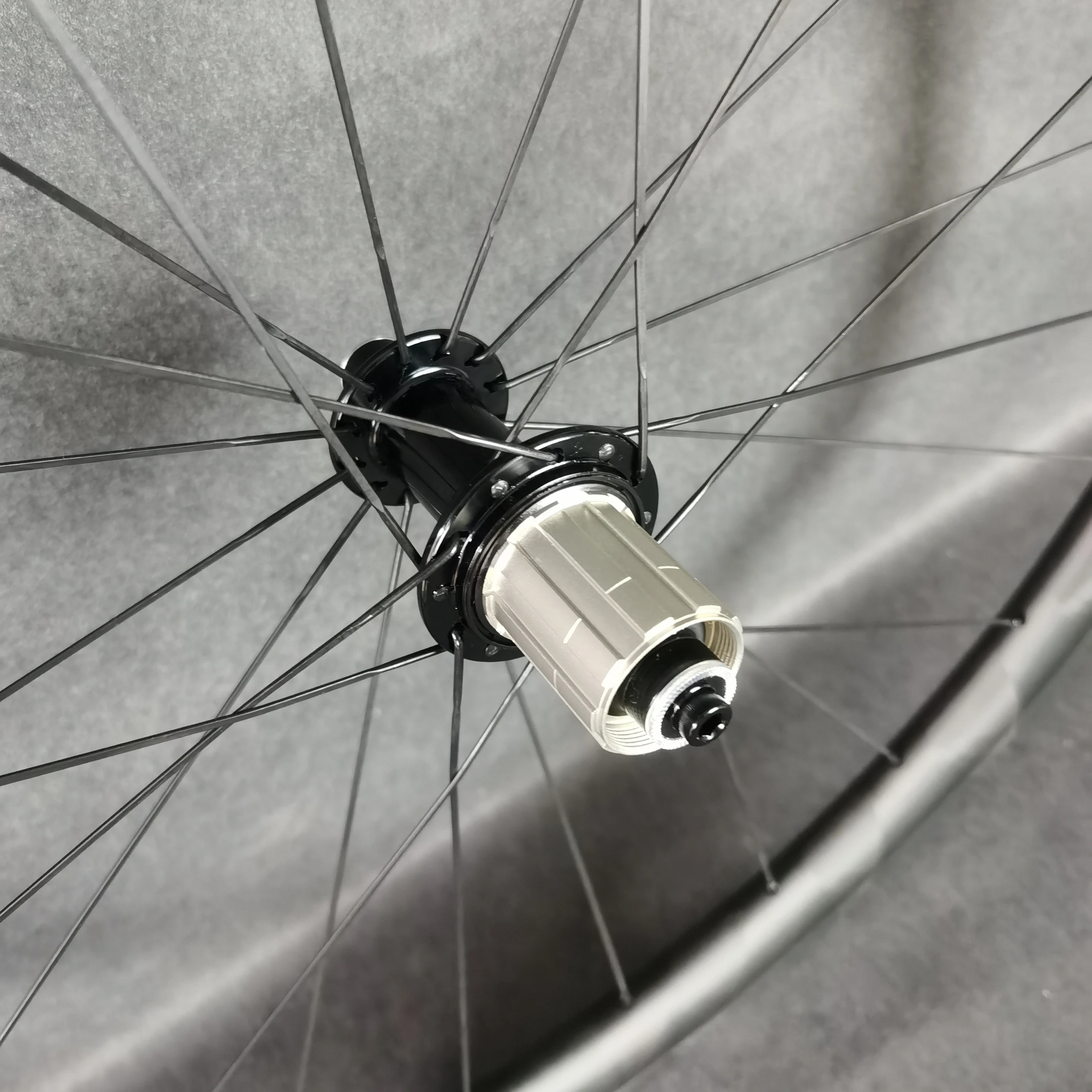 Колеса 700C из углеродного волокна 38/40/45/50/60/88 мм Глубина 23/25 ширина