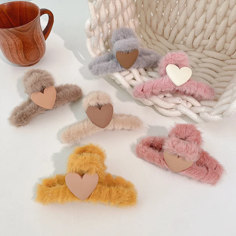 

2021Winter New Solid Color Plush Hair Claws Women Elegant Bath Clip Ponytail Clip Headband Hairpin Hair Crab Hair Accessories