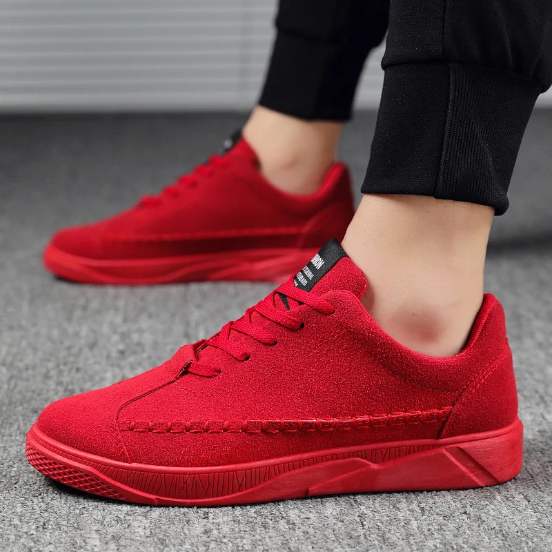 Men Breathable Skateboarding Shoes Low-top Trainers Sports Flat Classic Outdoor Sneakers Students Black Gray Red Shoes