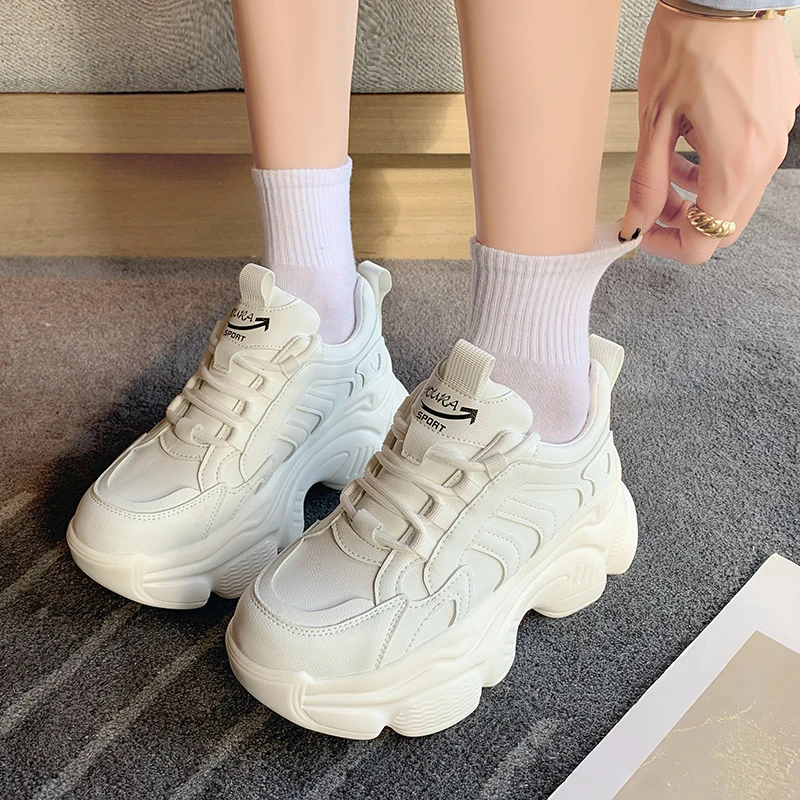 

Женские массивные кроссовки 2021, модные брендовые дизайнерские женские кроссовки на платформе, повседневная женская обувь белого цвета, жен...