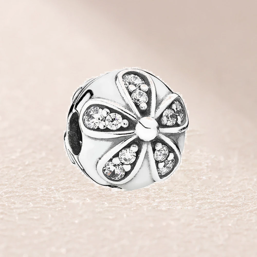 

791493CZ DAZZLING DAISIES CLIP -