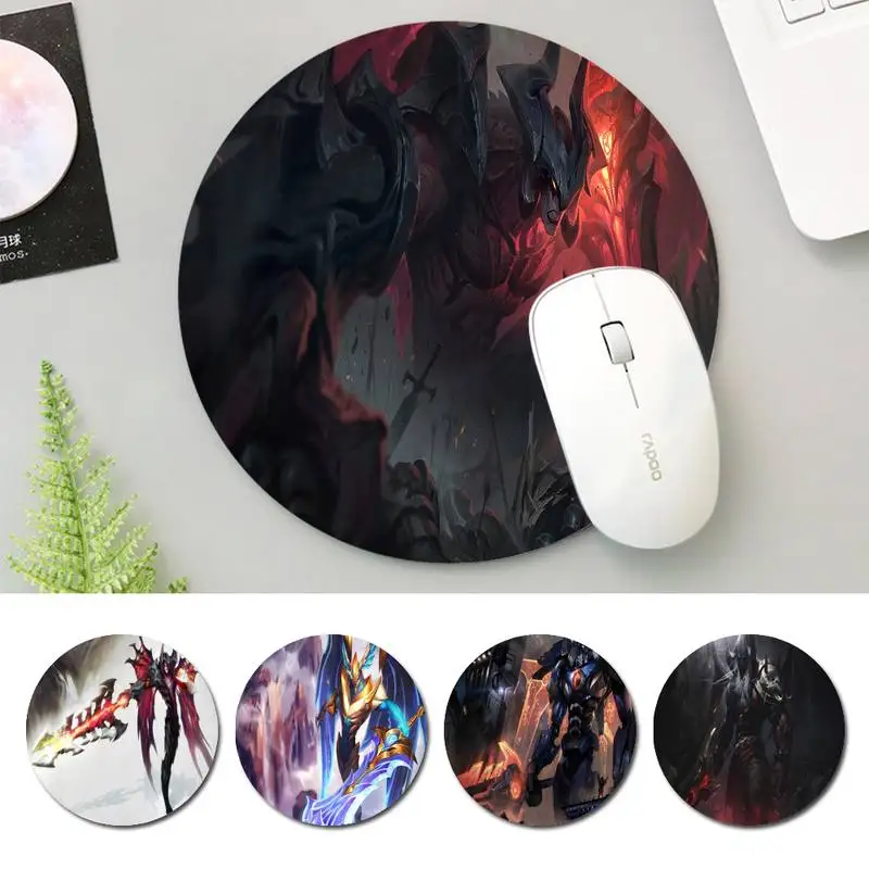

Hot Sell LOL Aatrox Mouse Mat Keyboard Mat Desk Durable Desktop Mousepad Rubber Gaming Round Mouse Pad Office Mouse Mat
