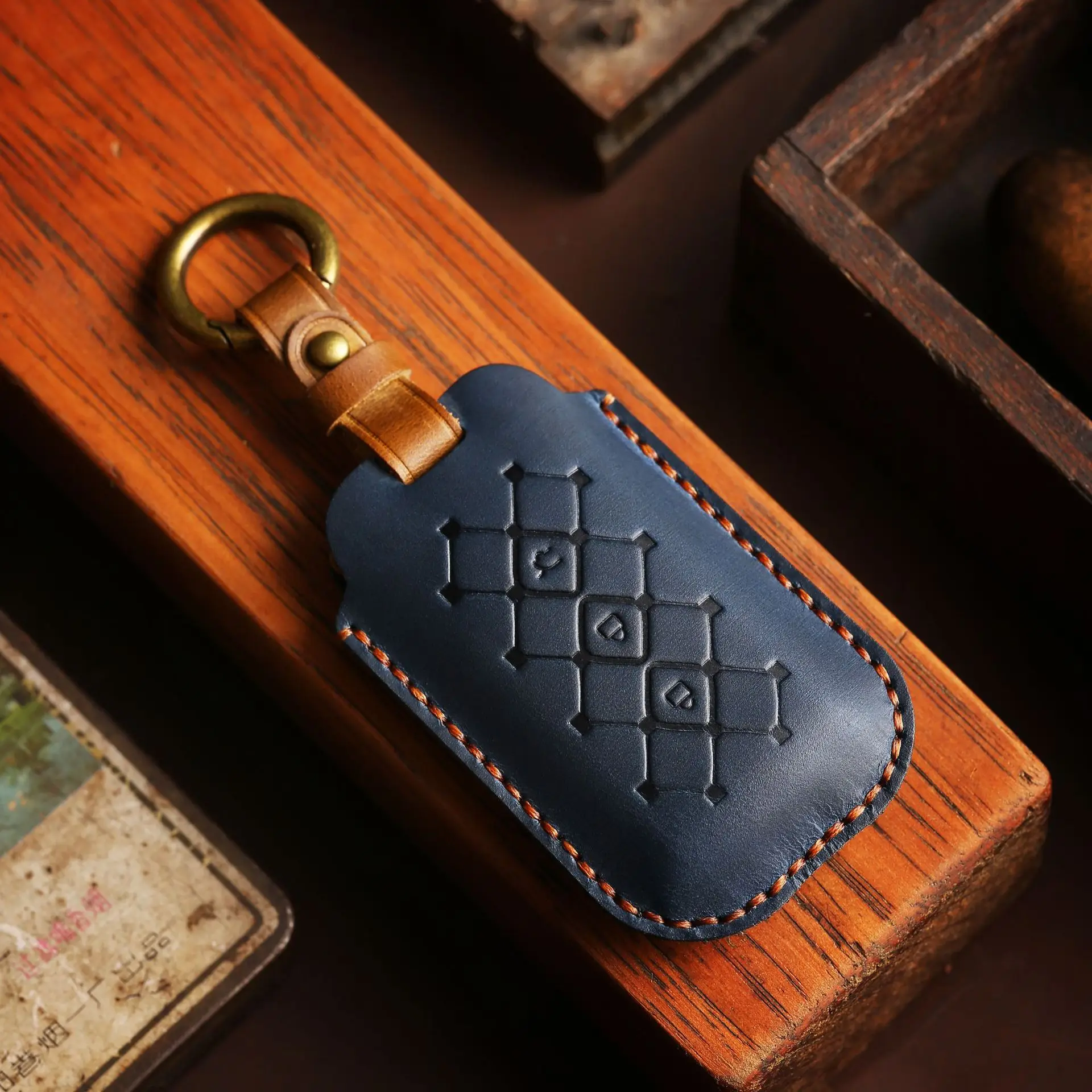

Retro Genuine Leather Car Key Case Cover for Saic Wuling SGMW Keychain Ring Set Luxury Top Layer Cowhide Real Leather