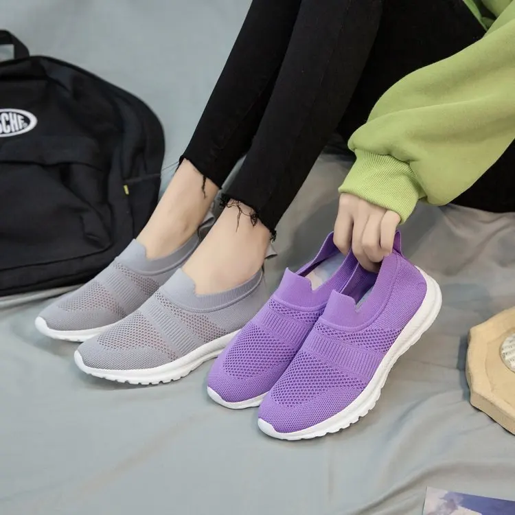 

Women Vulcanized Shoes 2021 Solid Color Women Sneakers Breathable Slip on Flats Shoes Women Loafers Woman Outdoor Running Shoes