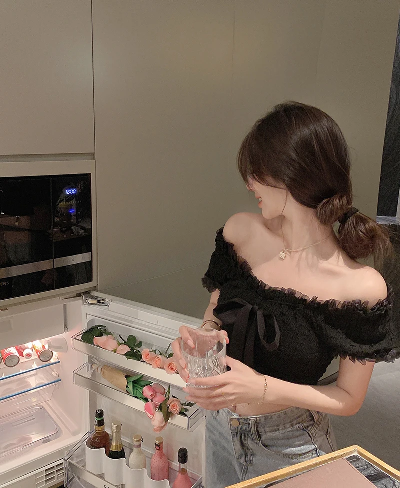 

One shoulder Lace Chiffon shirt women's summer 2021 new shirt gentle French short sleeve top