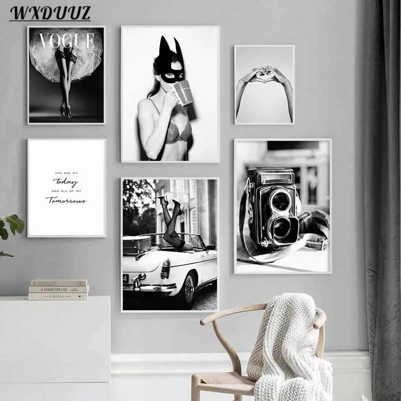 

Fashion Girl Minimalist Black White Art Decor Picture Quality Canvas Painting Poster Modern Home Decor living Sofa Wall Decor