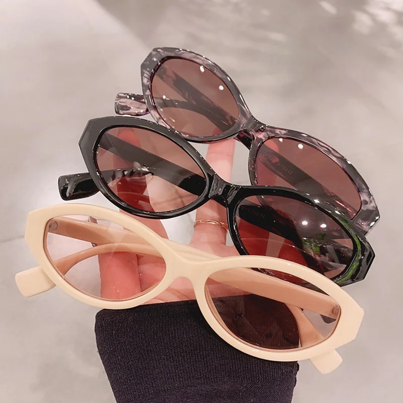 

Trending Sunglasses Women Luxury Designer Popular Fashion Small Oval Vintage Leopard Eyewear Decorative Men Trending Sun Glasses