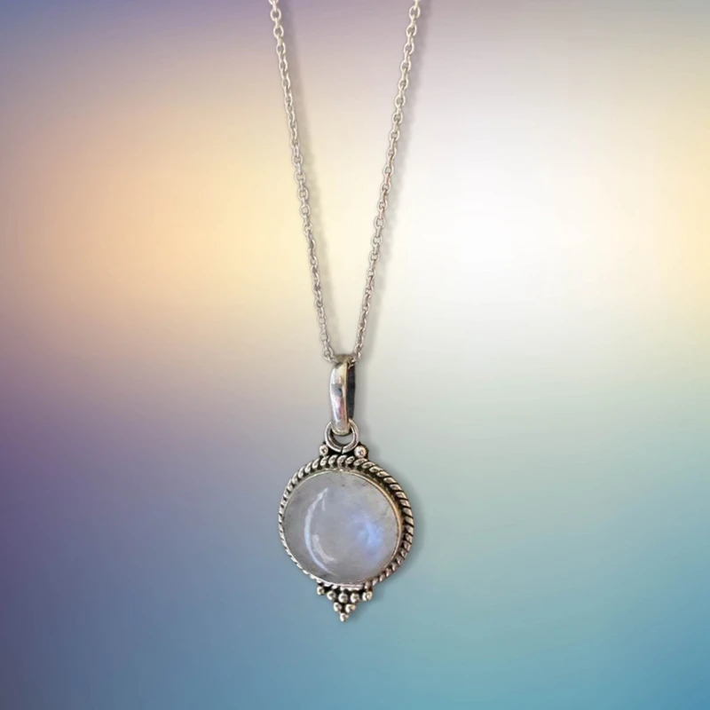

New Design Hot Sale Teardrop Semi-precious imitation Moonstone Pendant Necklace For Women Zircon Silver Color Fashion Jewelry