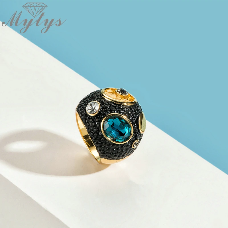 Mytys модное черное коктейльное кольцо для женщин, круглое большое массивное кольцо с синим кристаллом, античное ювелирное изделие, подарок матери R2160