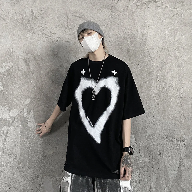 

Футболка с коротким рукавом и круглым вырезом, с принтом сердца