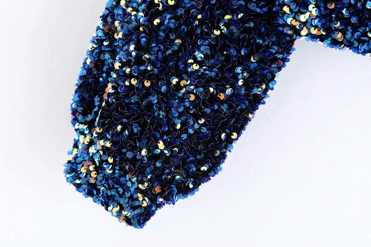 

2021 Ladies Fashion Sequin Decoration Asymmetrical Solid One-shoulder Shirt Women's Casual Nine-point Sleeve Tops Chic Sexy Tops