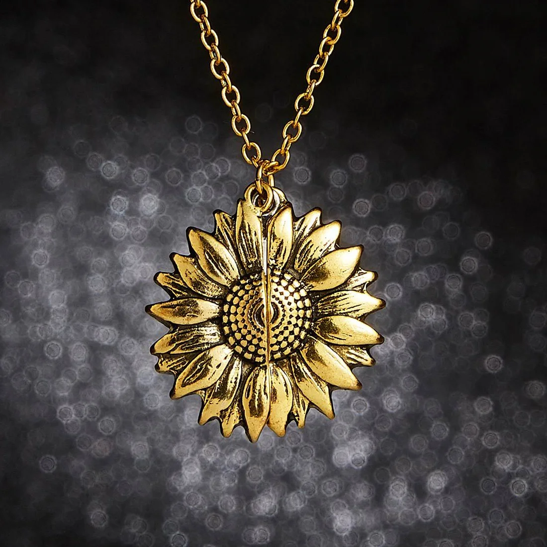 Новое Двухслойное ожерелье с выгравированным подсолнухом и открытым шармом