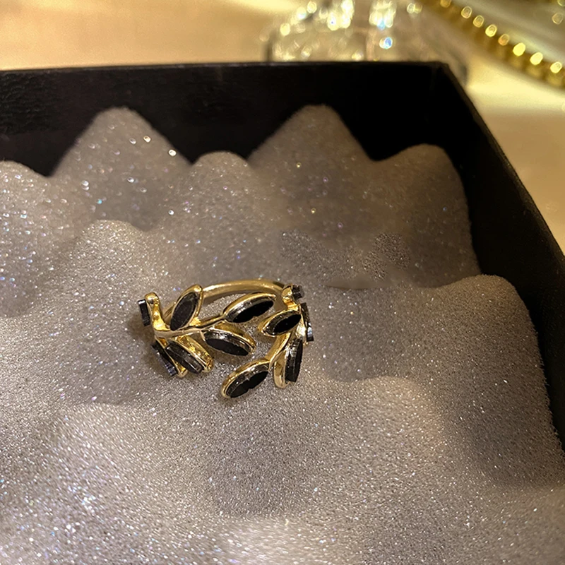 

Dark Black Black Leaves Branch Shape Gold Opening Rings For Woman Korean Fashion Jewelry Gothic Girl's Unusual Party Ring Set