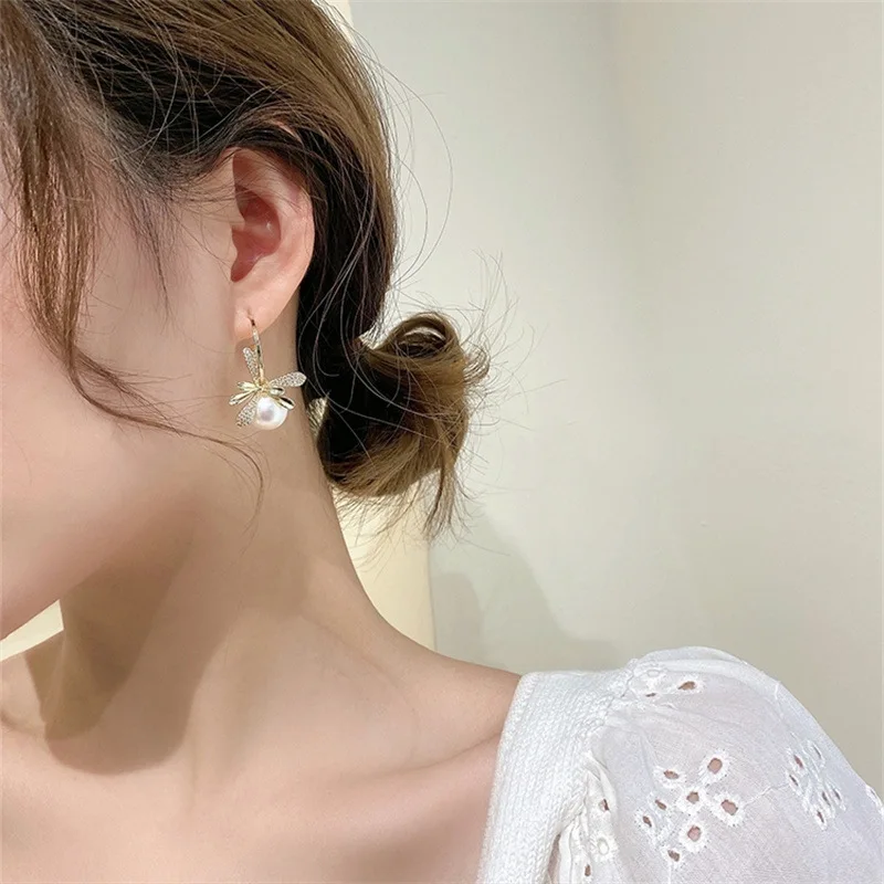 

YAOLOGE Pearl Hoop Earrings For Women Elegant Office Alloy Earrings 2021 Trend Party Gift Fashion Jewelry Wholesale Oorbellen